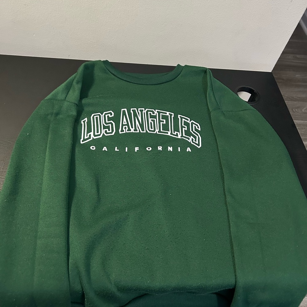 SHEIN Green Crewneck Sweater